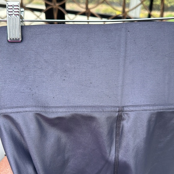 Carbon38 high rise high shine leggings size small. - Picture 4 of 4